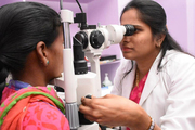 Phacoemulsification Surgeon | Glaucoma Eye Treatment | Best Eye