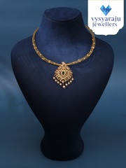 latest women necklace collection 